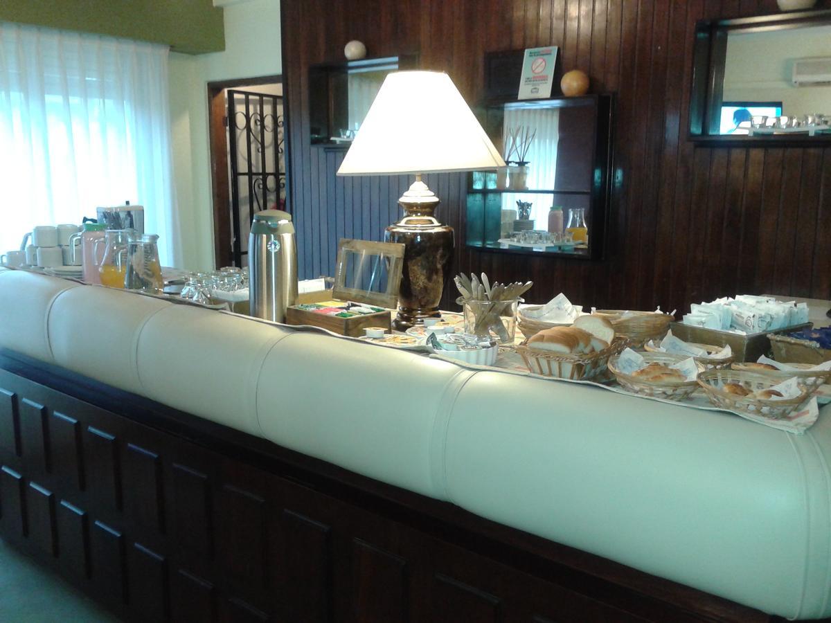 Iberia Hotel Olascoaga Neuquén Zewnętrze zdjęcie