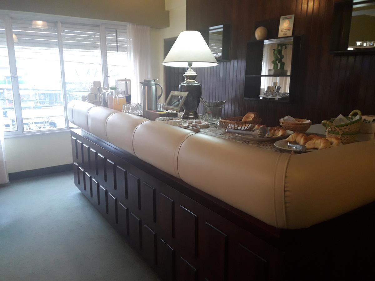 Iberia Hotel Olascoaga Neuquén Zewnętrze zdjęcie